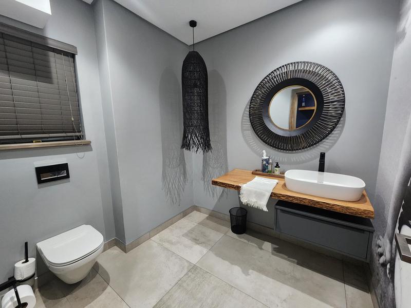 5 Bedroom Property for Sale in Heron Banks Golf Estate Free State